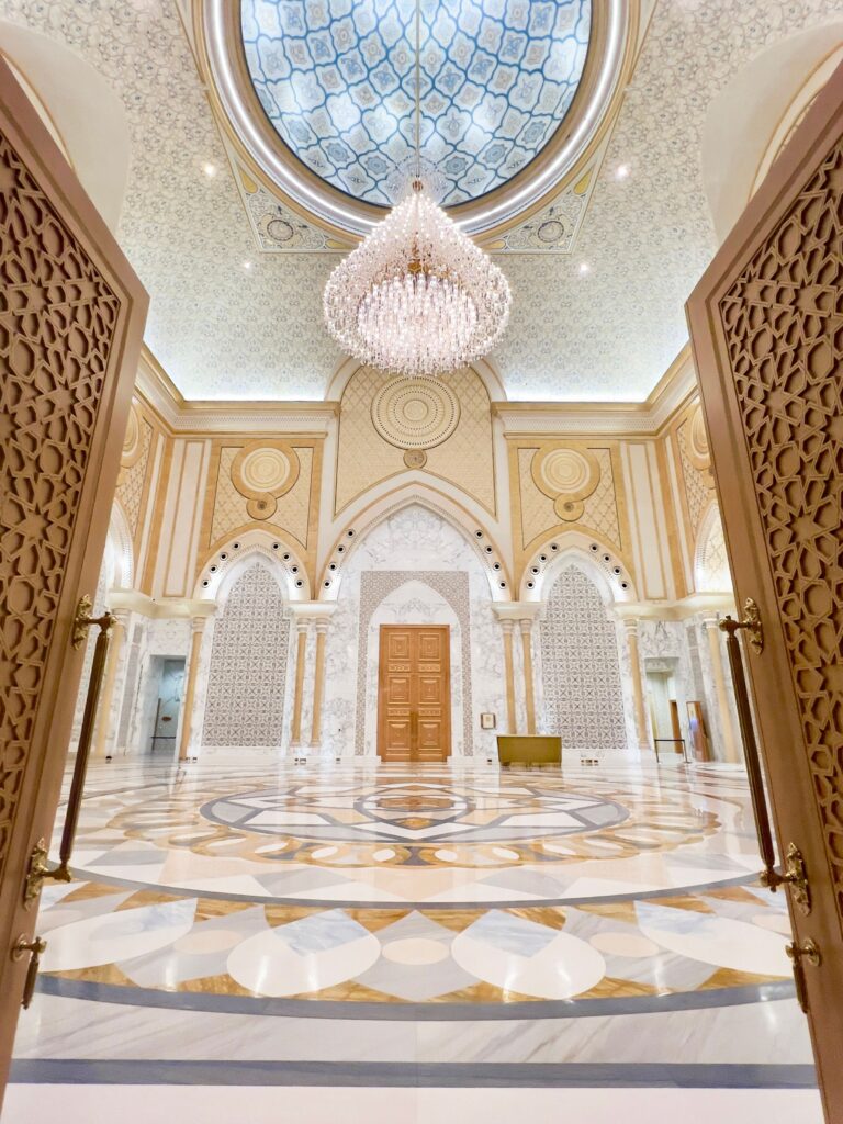 Architectural Evolution of Abu Dhabi pexels daniel ponomarev 845160 24862674