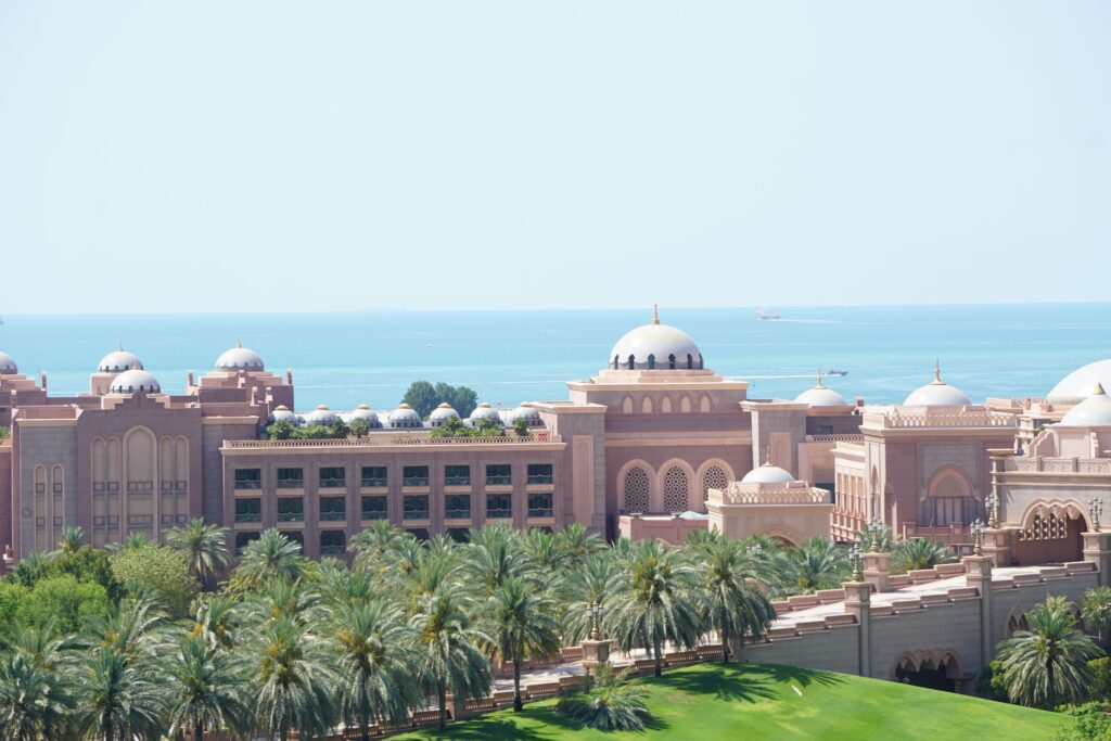 Architectural Evolution of Abu Dhabi pexels river he 248514906 28994861