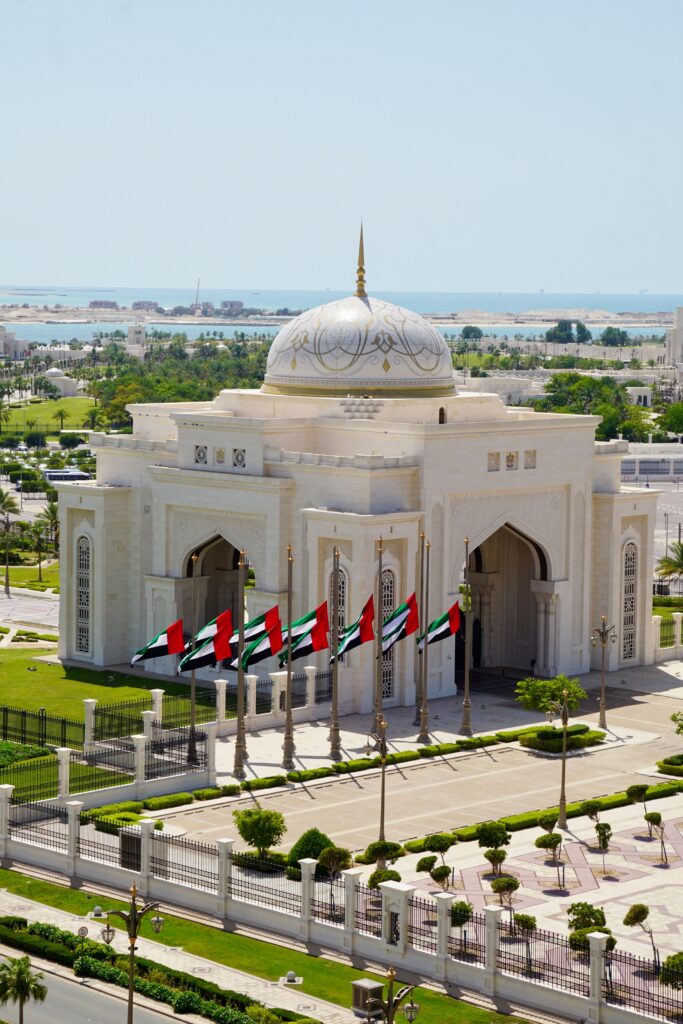 Architectural Evolution of Abu Dhabi pexels river he 248514906 28994863